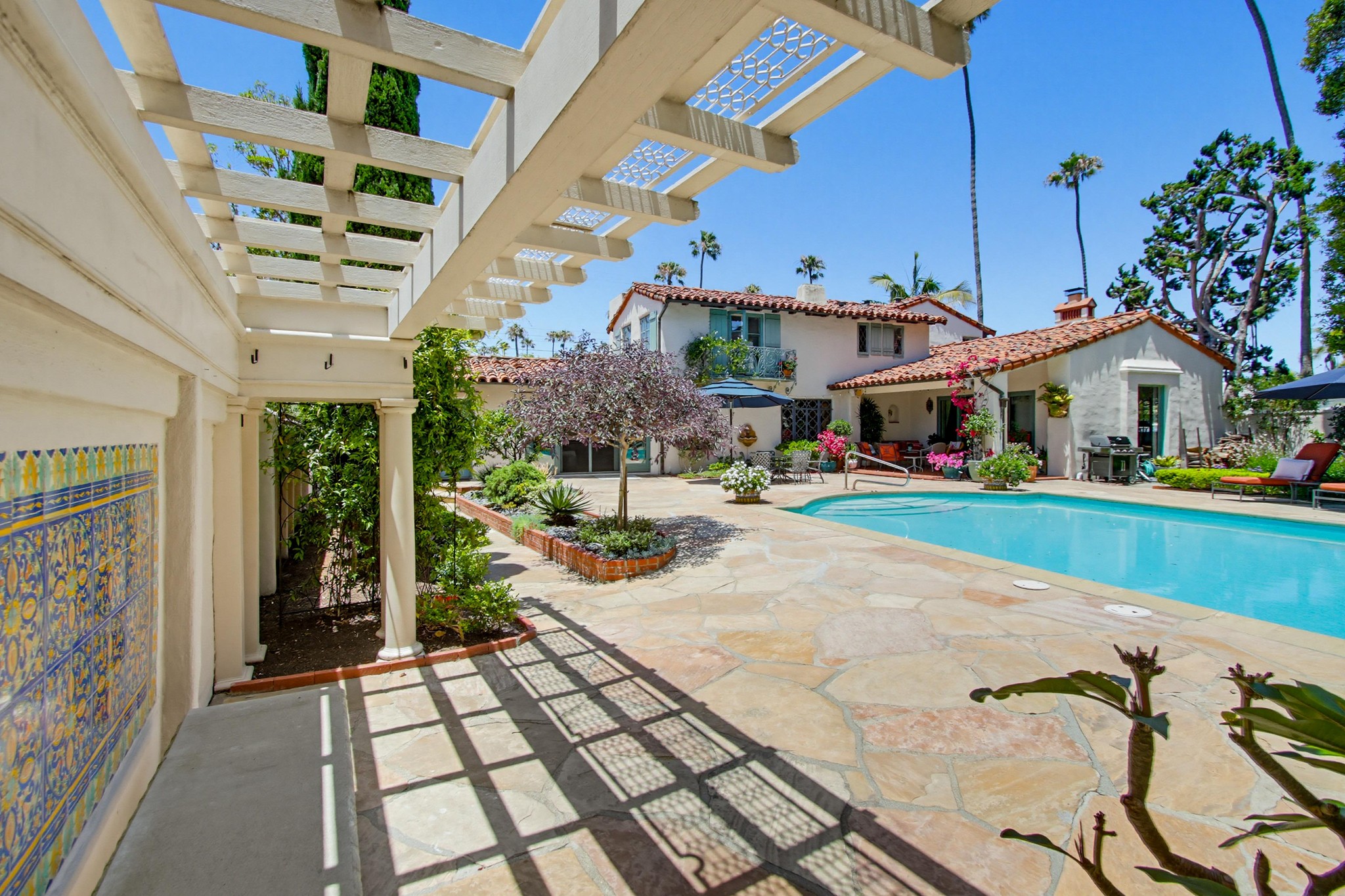 Virtual tour photo 47 of 53 for 391 Via Del Norte