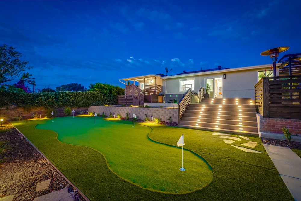 Virtual tour photo 38 of 117 for 3910 La Cresta Dr