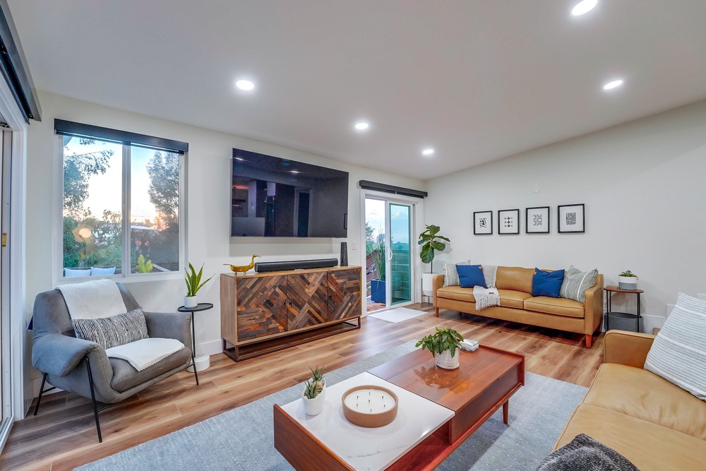 Virtual tour photo 45 of 117 for 3910 La Cresta Dr