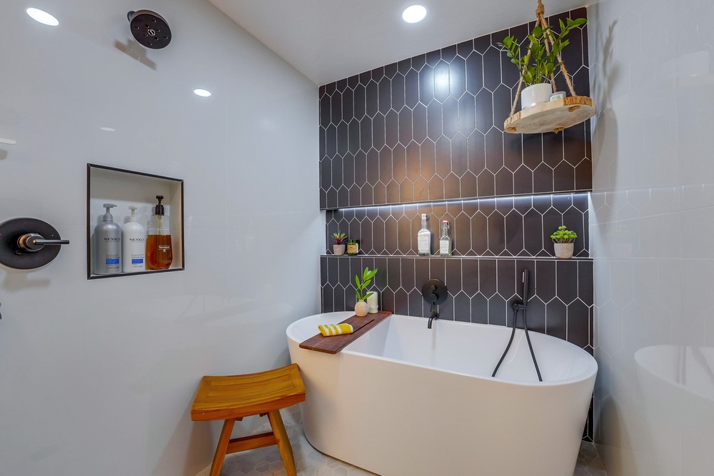 Virtual tour photo 79 of 117 for 3910 La Cresta Dr