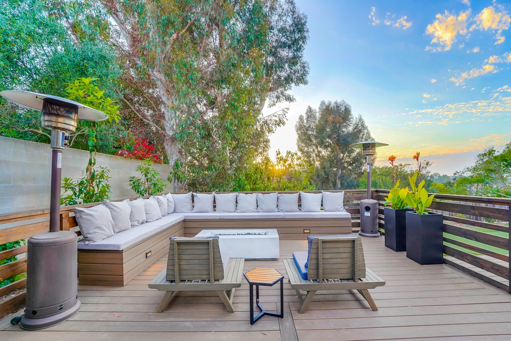 Virtual tour photo 101 of 117 for 3910 La Cresta Dr