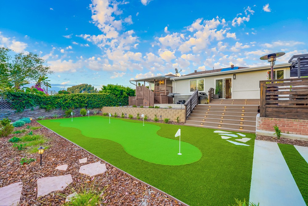 Virtual tour photo 111 of 117 for 3910 La Cresta Dr