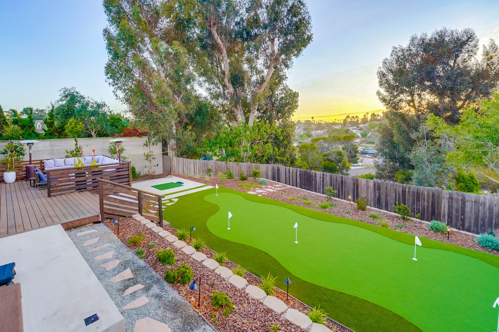 Virtual tour photo 113 of 117 for 3910 La Cresta Dr