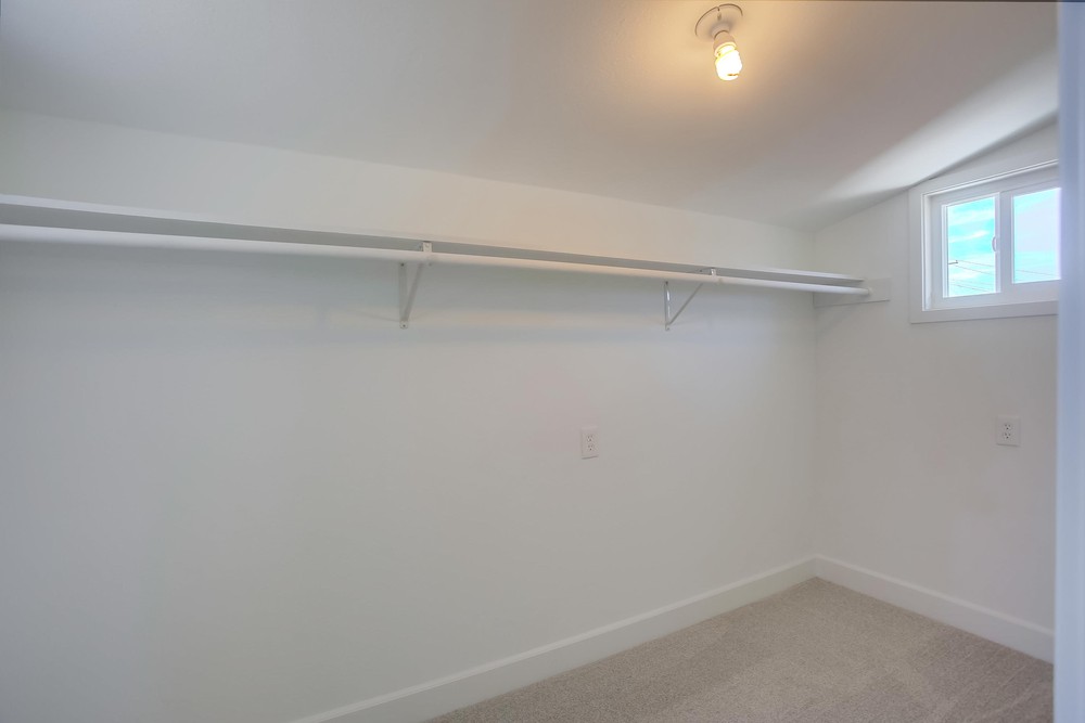 Virtual tour photo 25 of 44 for 3910 Mt Blackburn Ave