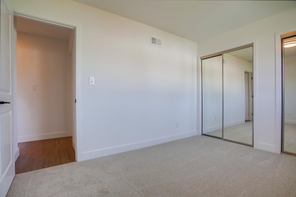 Virtual tour photo 31 of 44 for 3910 Mt Blackburn Ave