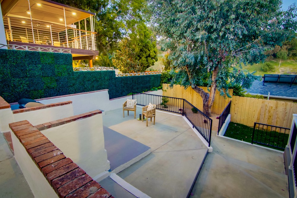 Virtual tour photo 9 of 88 for 3911 Clark St