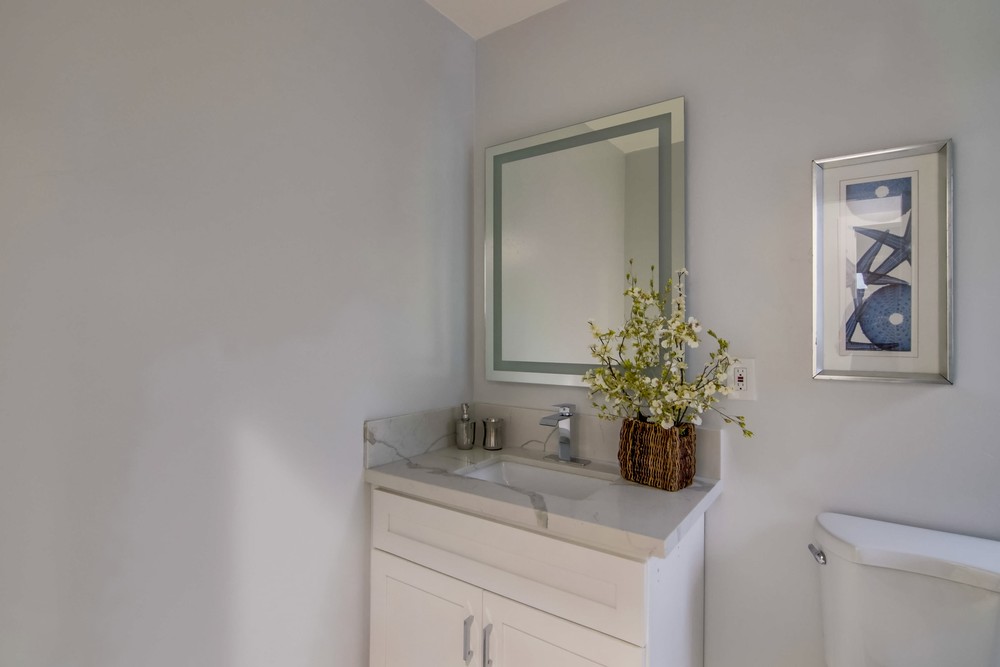 Virtual tour photo 41 of 88 for 3911 Clark St