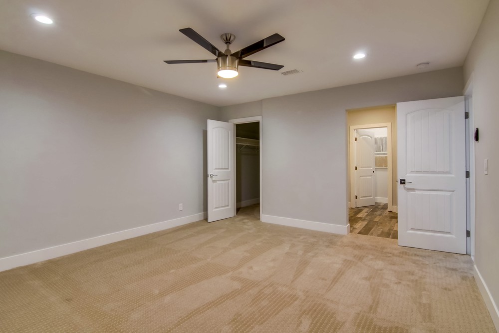 Virtual tour photo 47 of 88 for 3911 Clark St
