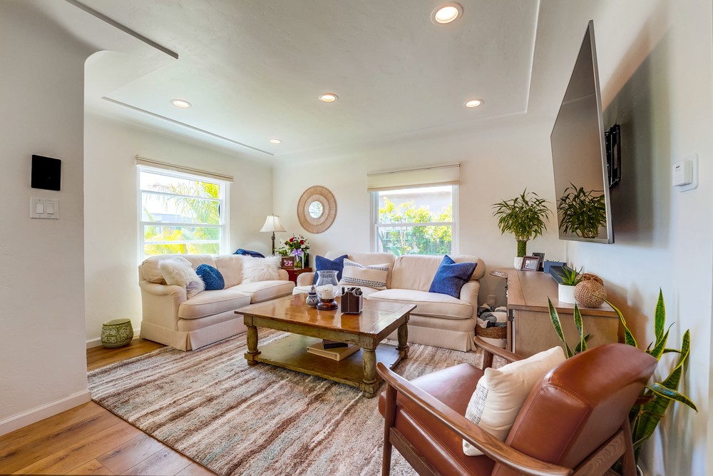 Virtual tour photo 16 of 57 for 3911 Haines St