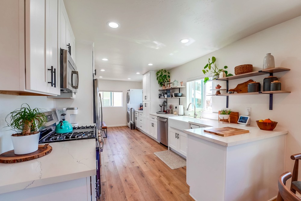 Virtual tour photo 21 of 57 for 3911 Haines St