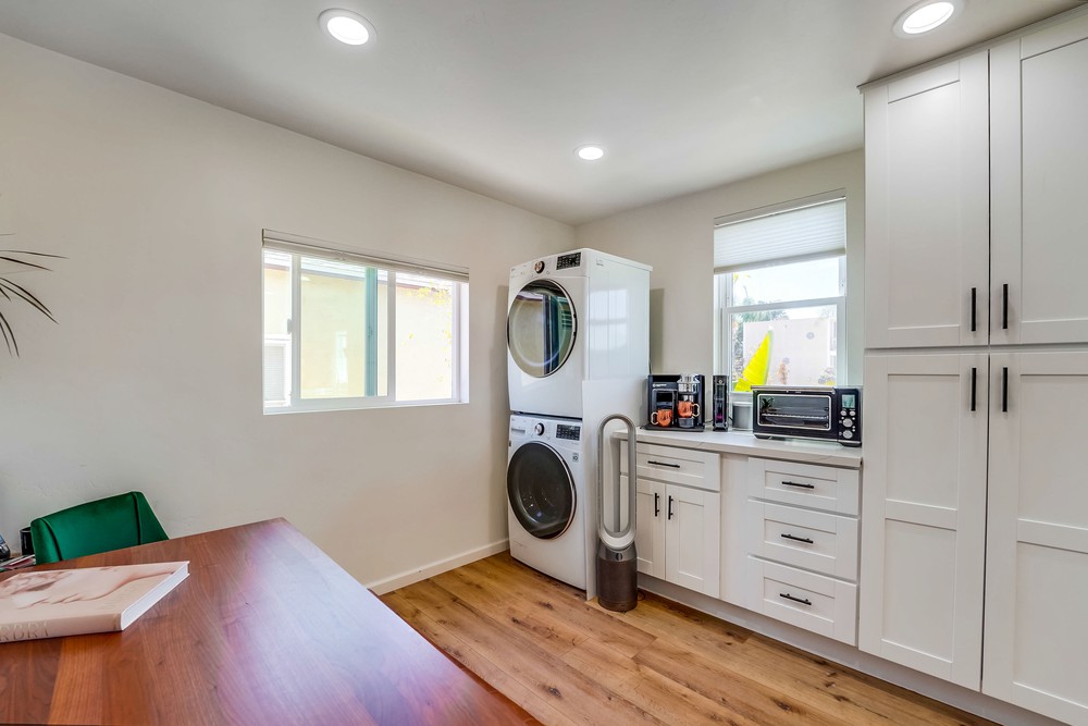 Virtual tour photo 25 of 57 for 3911 Haines St