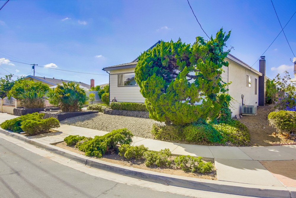 Virtual tour photo 3 of 37 for 3912 Hughes Ct