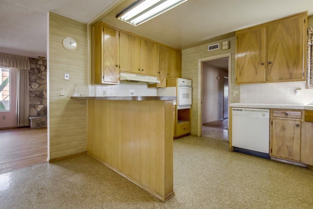 Virtual tour photo 16 of 37 for 3912 Hughes Ct