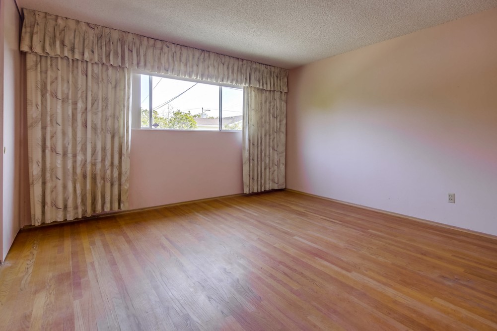 Virtual tour photo 22 of 37 for 3912 Hughes Ct