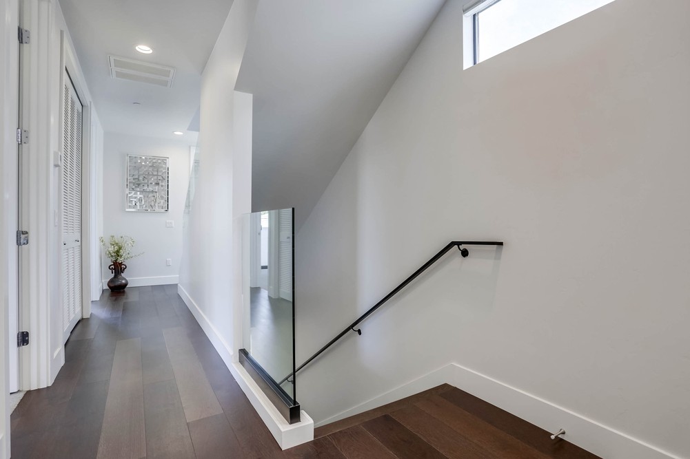 Virtual tour photo 21 of 45 for 3913 Kendall St