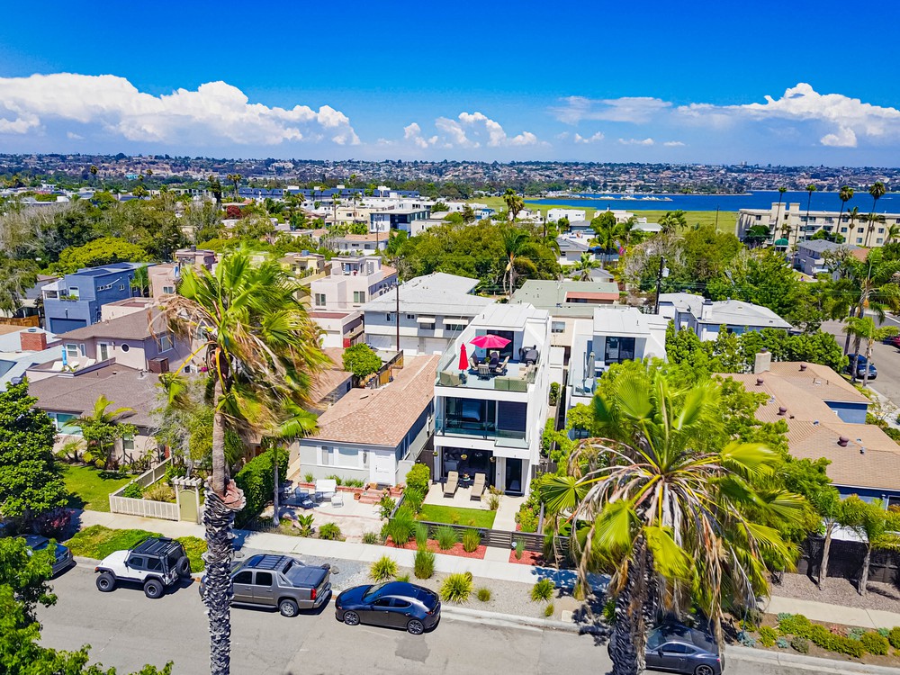 Virtual tour photo 10 of 31 for 3913 Kendall St