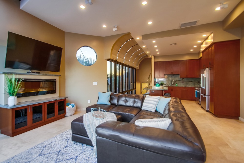 Virtual tour photo 18 of 58 for 3914 Bayside Walk