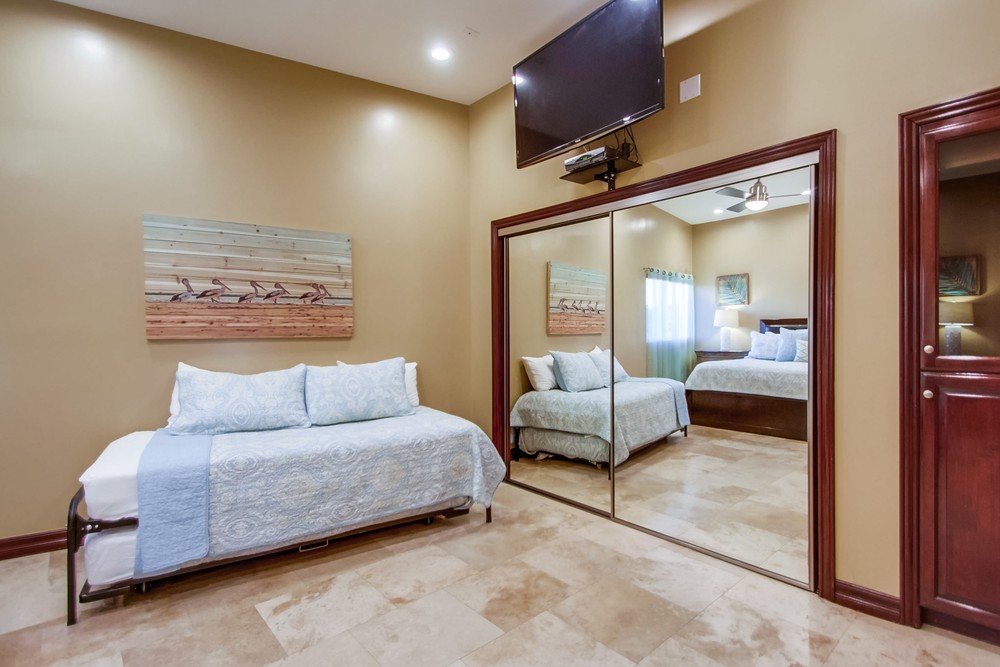 Virtual tour photo 39 of 58 for 3914 Bayside Walk