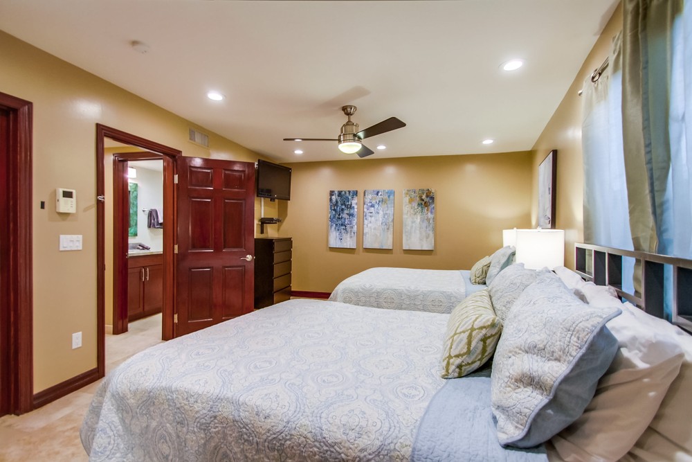 Virtual tour photo 44 of 58 for 3914 Bayside Walk