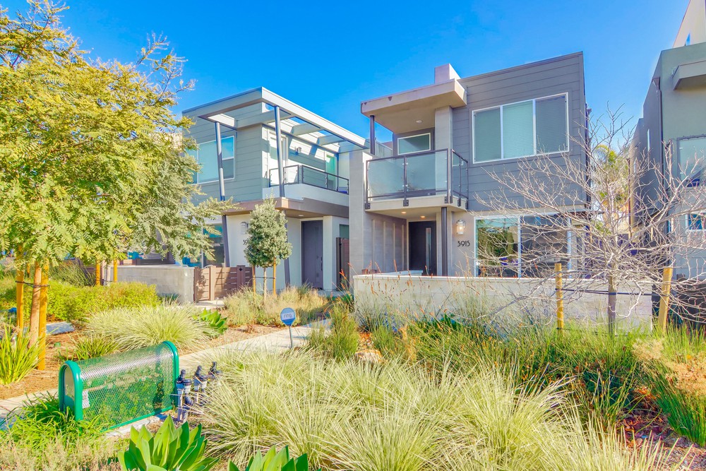Virtual tour photo 3 of 43 for 3915 Shasta St