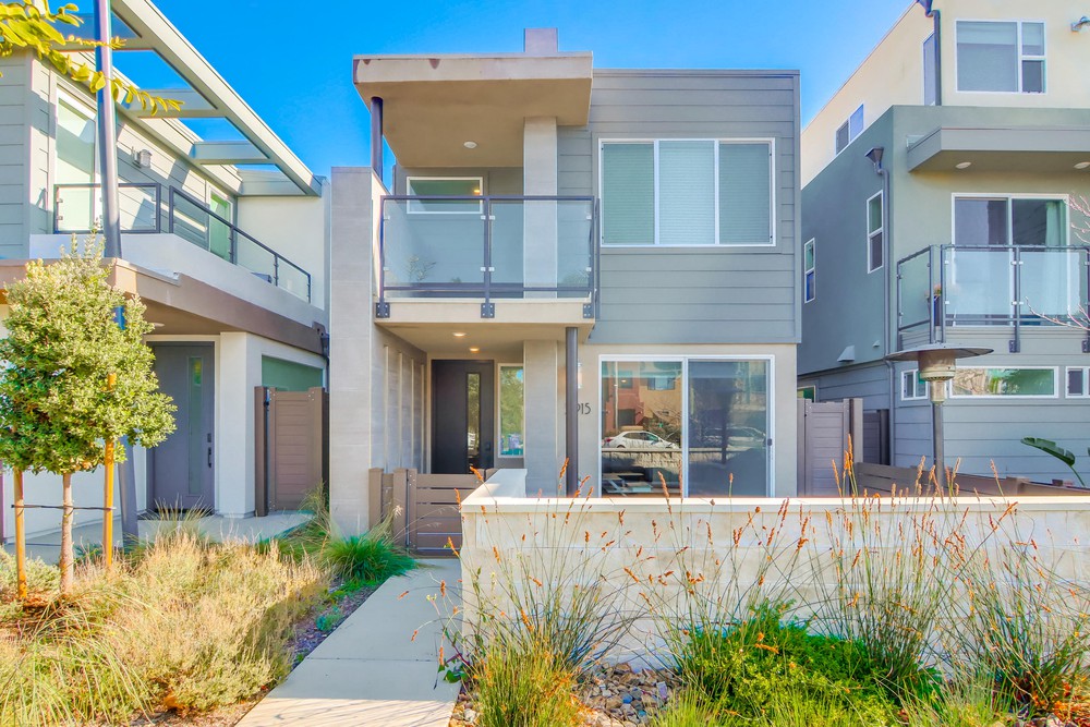 Virtual tour photo 5 of 43 for 3915 Shasta St