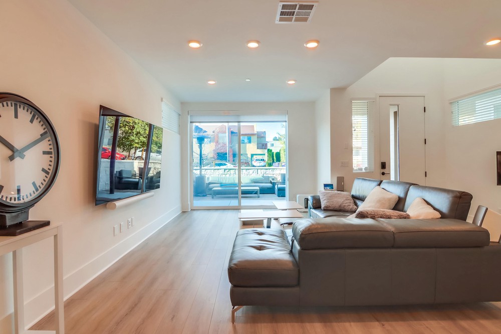 Virtual tour photo 13 of 43 for 3915 Shasta St