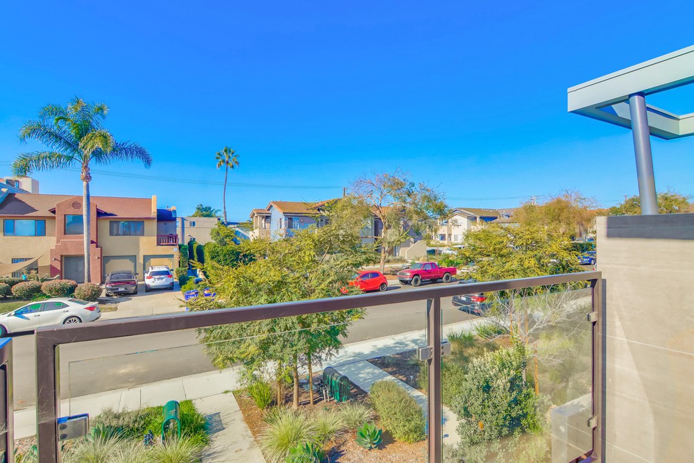 Virtual tour photo 26 of 43 for 3915 Shasta St