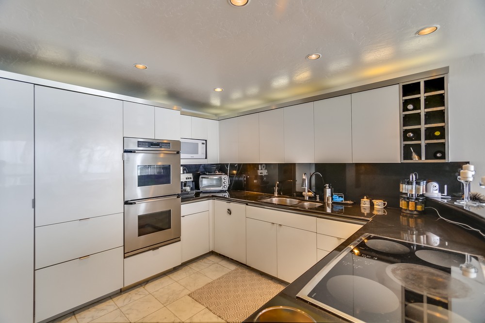 Virtual tour photo 21 of 62 for 3916 Riviera Dr Unit #402