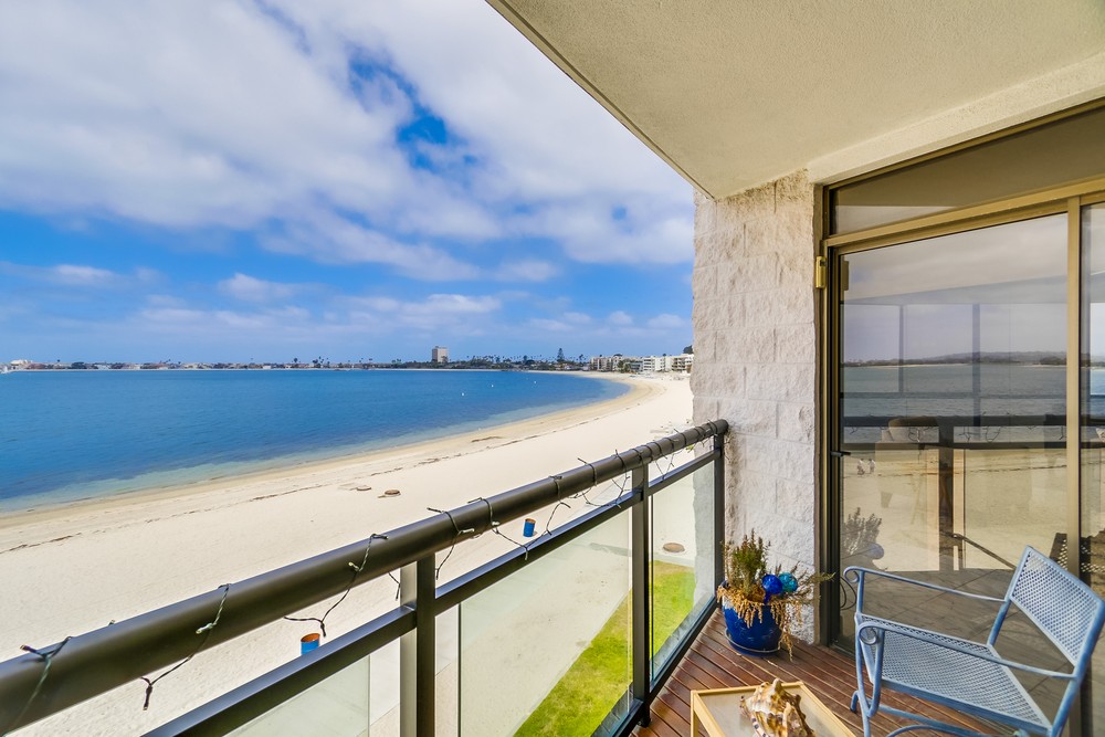 Virtual tour photo 27 of 62 for 3916 Riviera Dr Unit #402