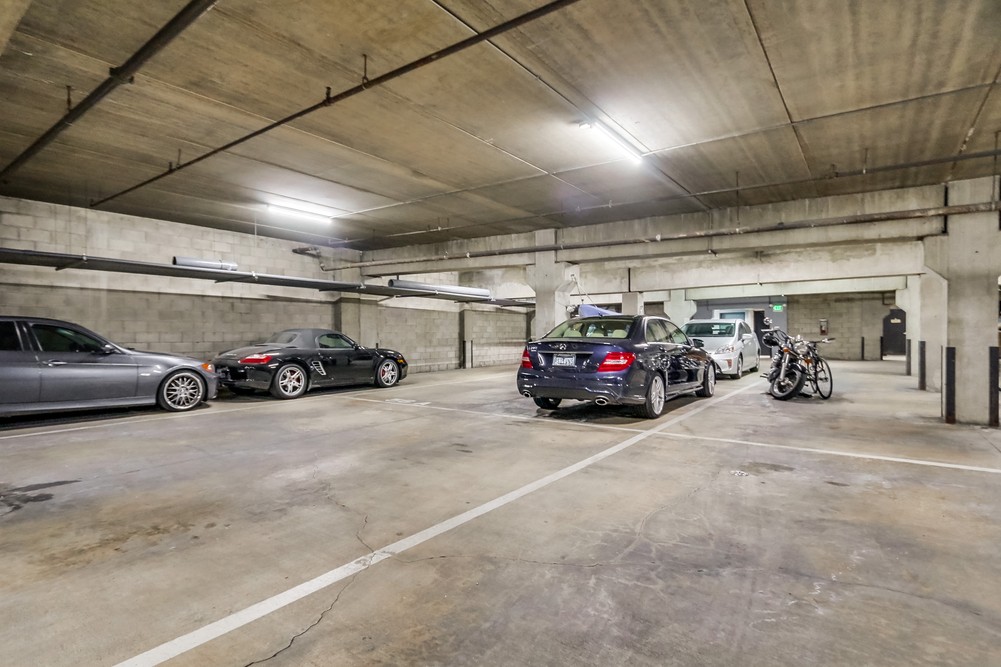 Virtual tour photo 50 of 62 for 3916 Riviera Dr Unit #402