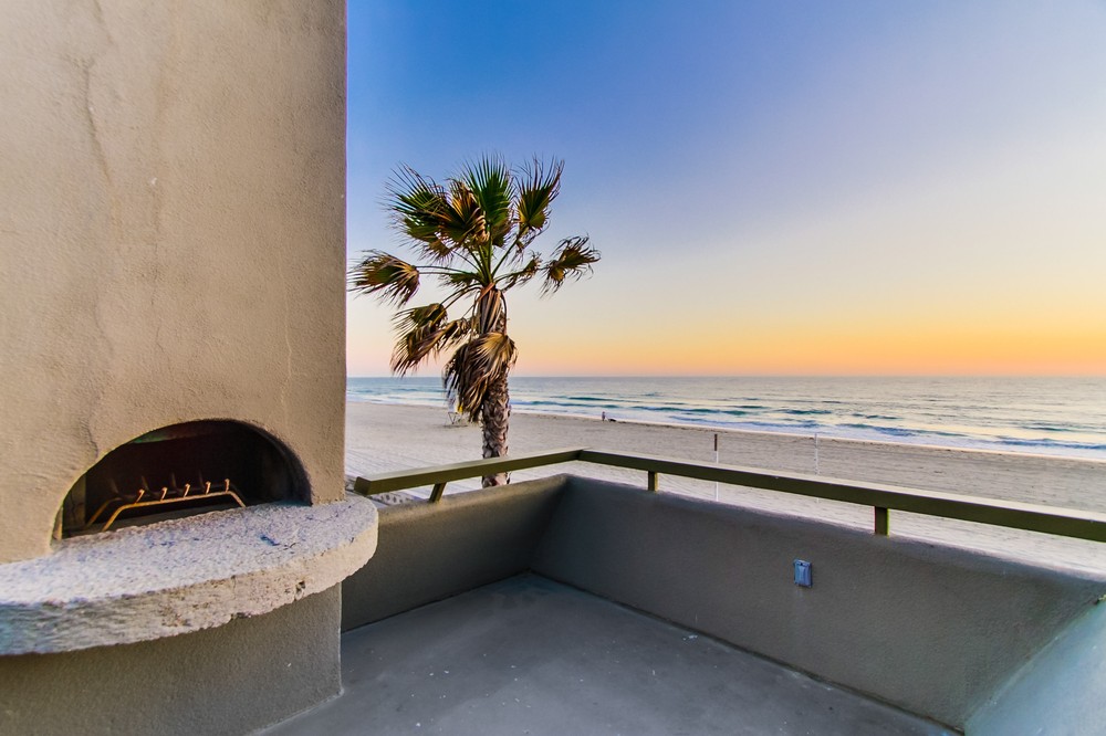 Virtual tour photo 30 of 36 for 3917 Ocean Front Walk