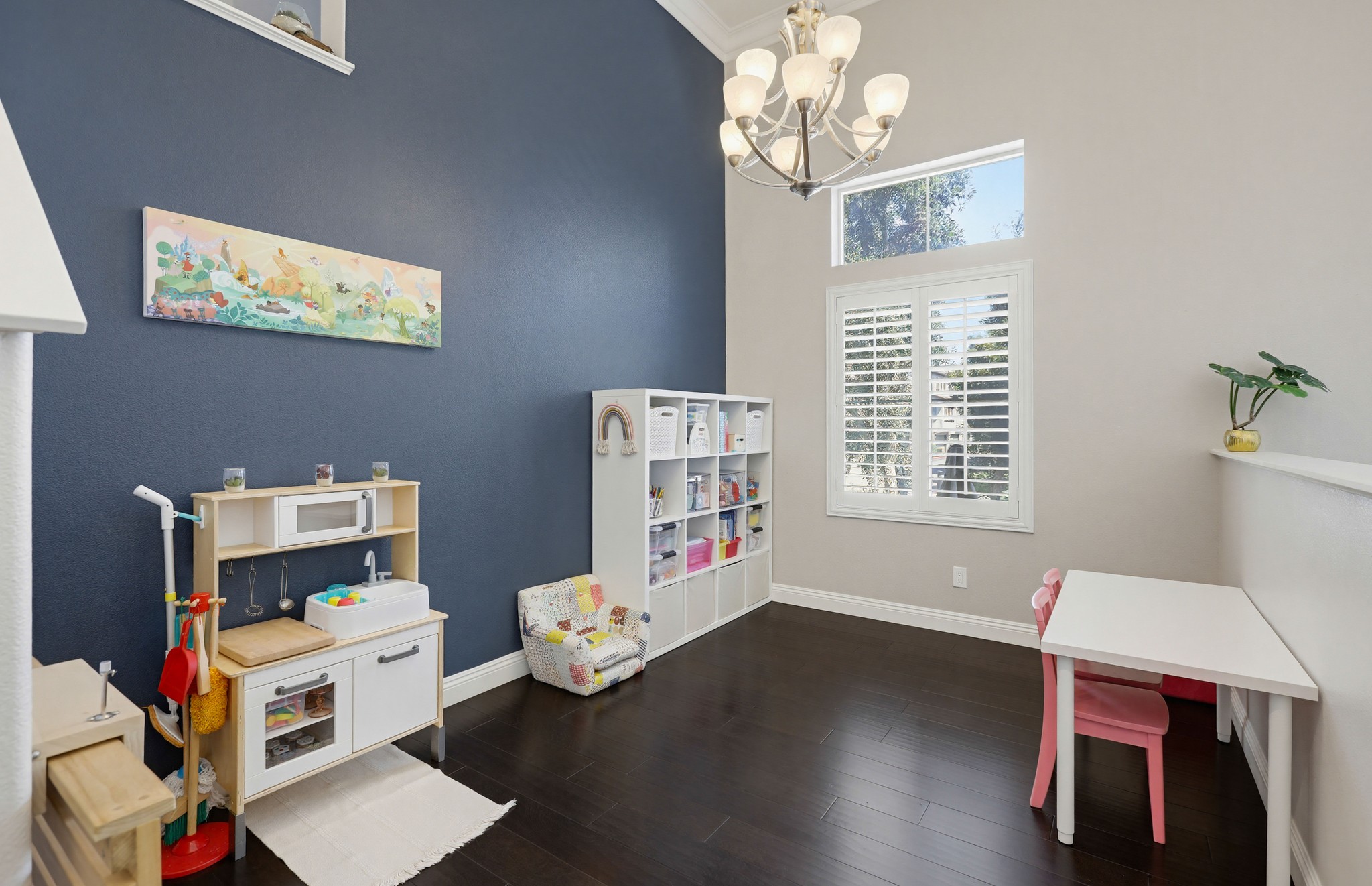 Virtual tour photo 21 of 106 for 392 W Linden Dr