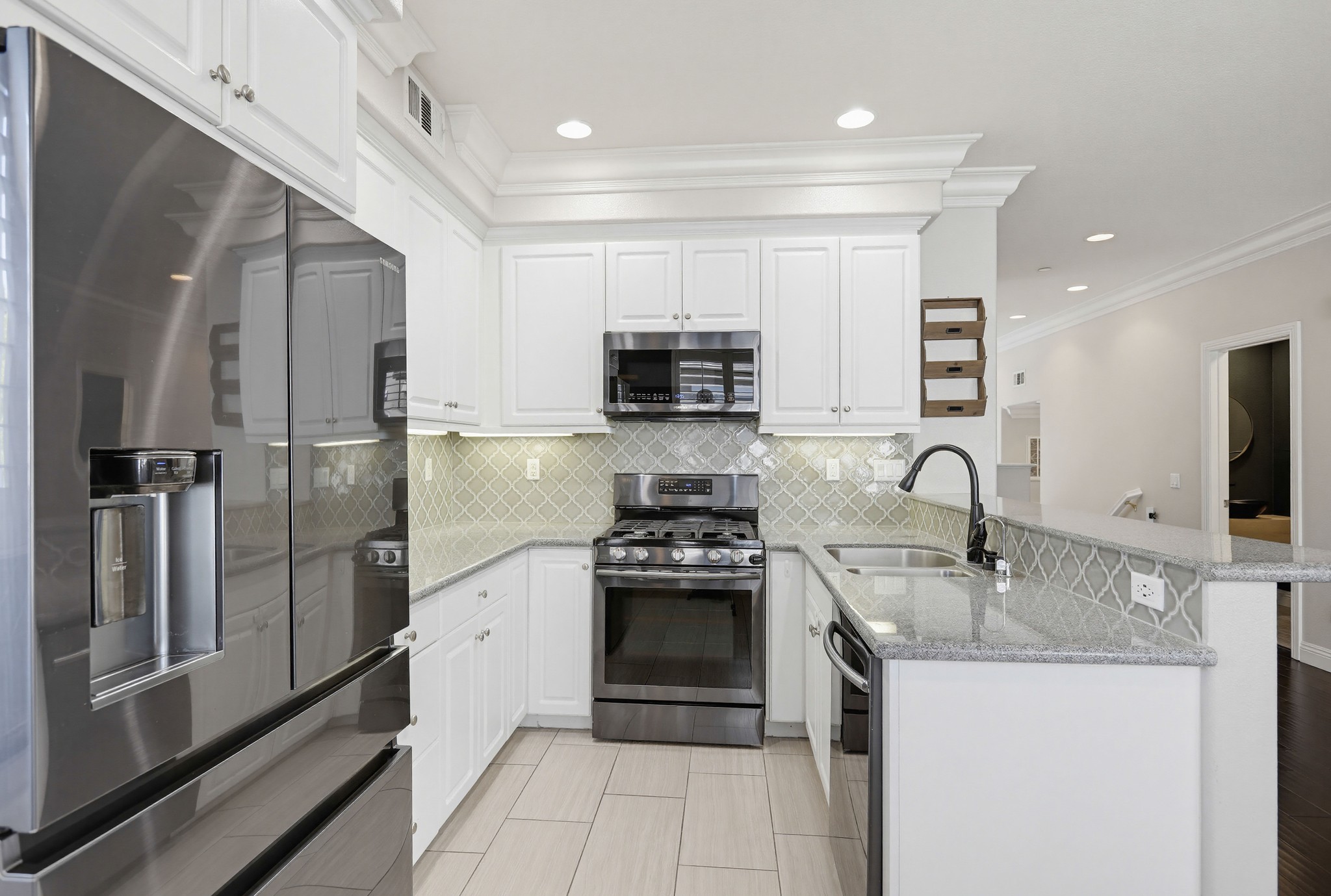 Virtual tour photo 33 of 106 for 392 W Linden Dr