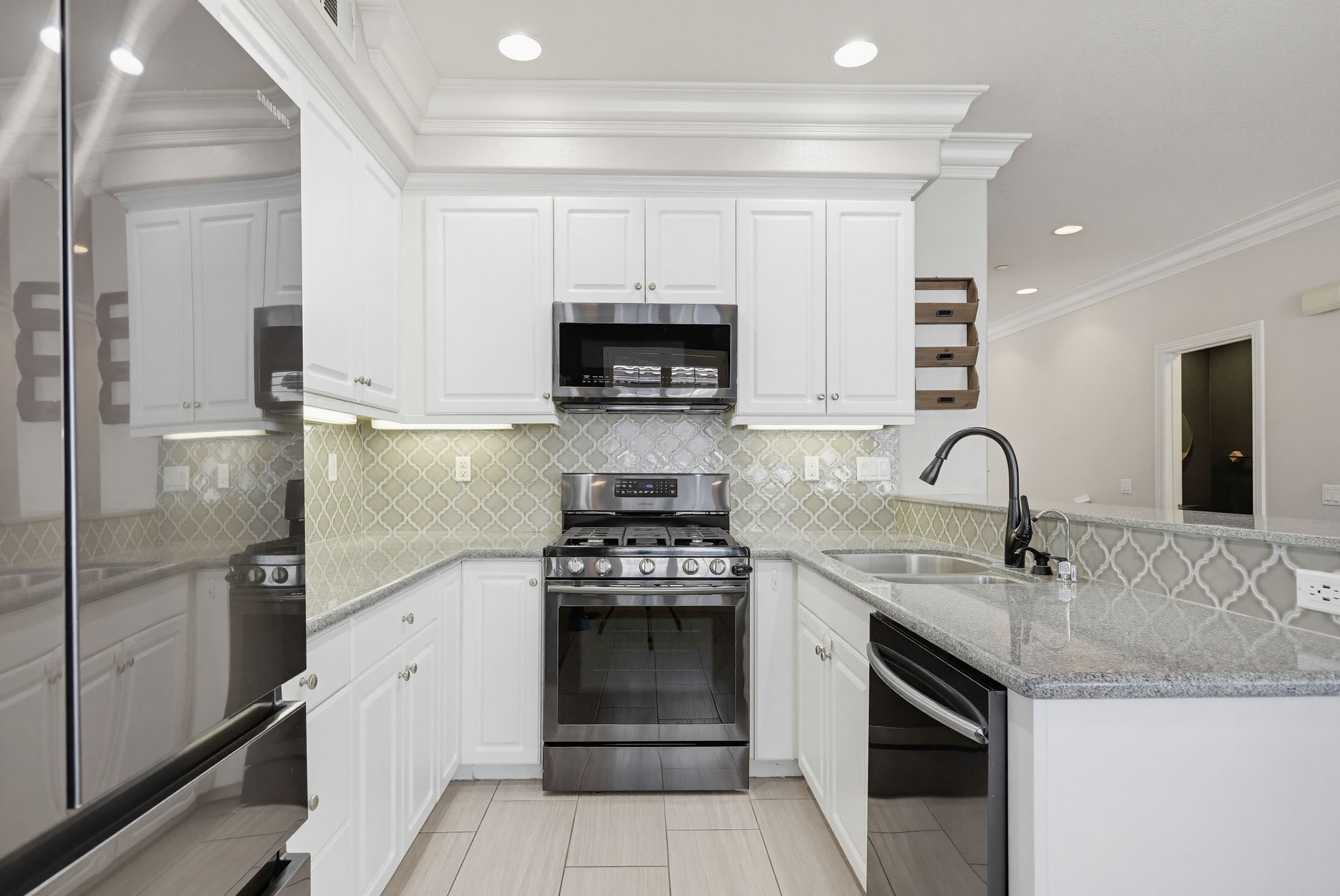 Virtual tour photo 34 of 106 for 392 W Linden Dr
