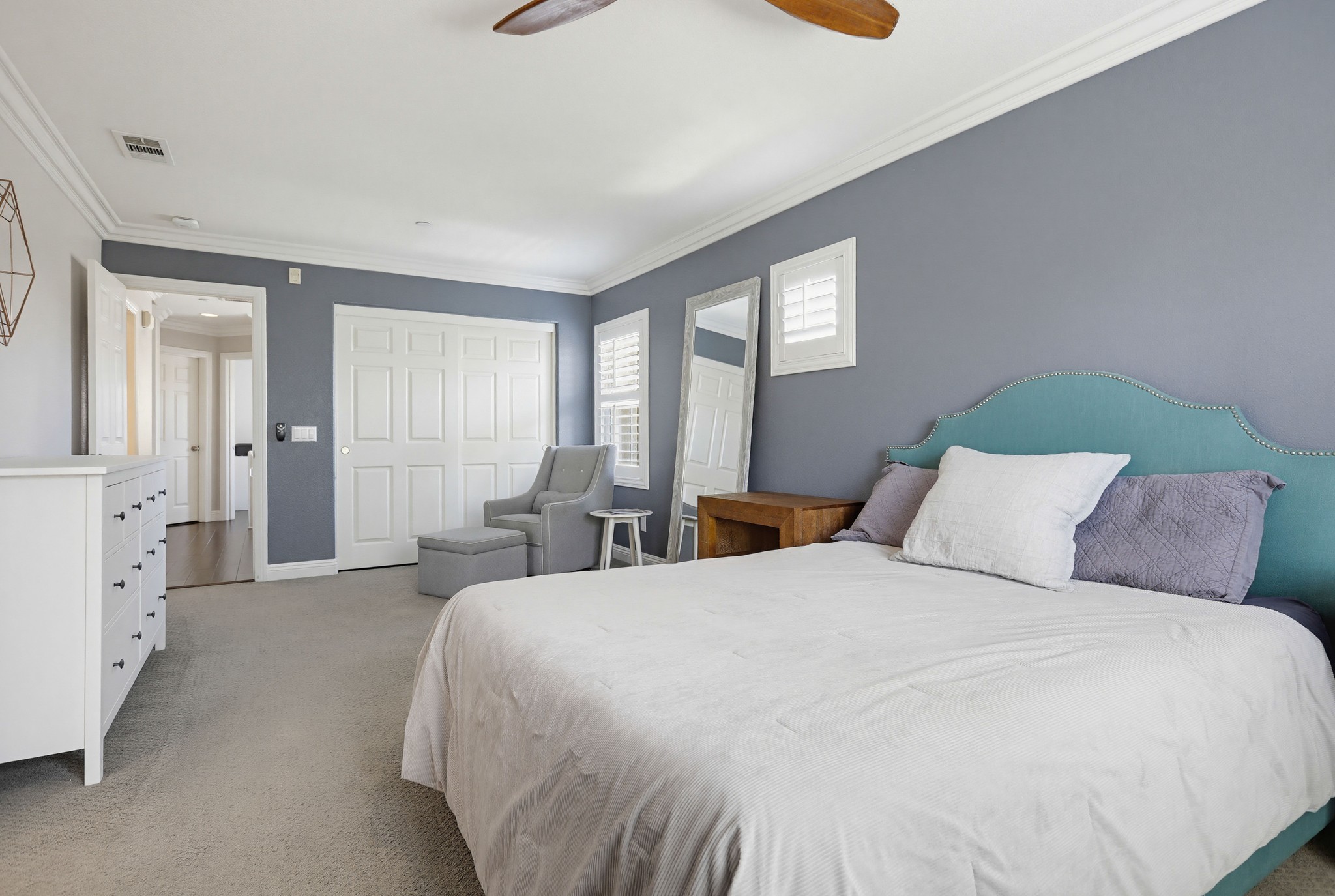 Virtual tour photo 46 of 106 for 392 W Linden Dr
