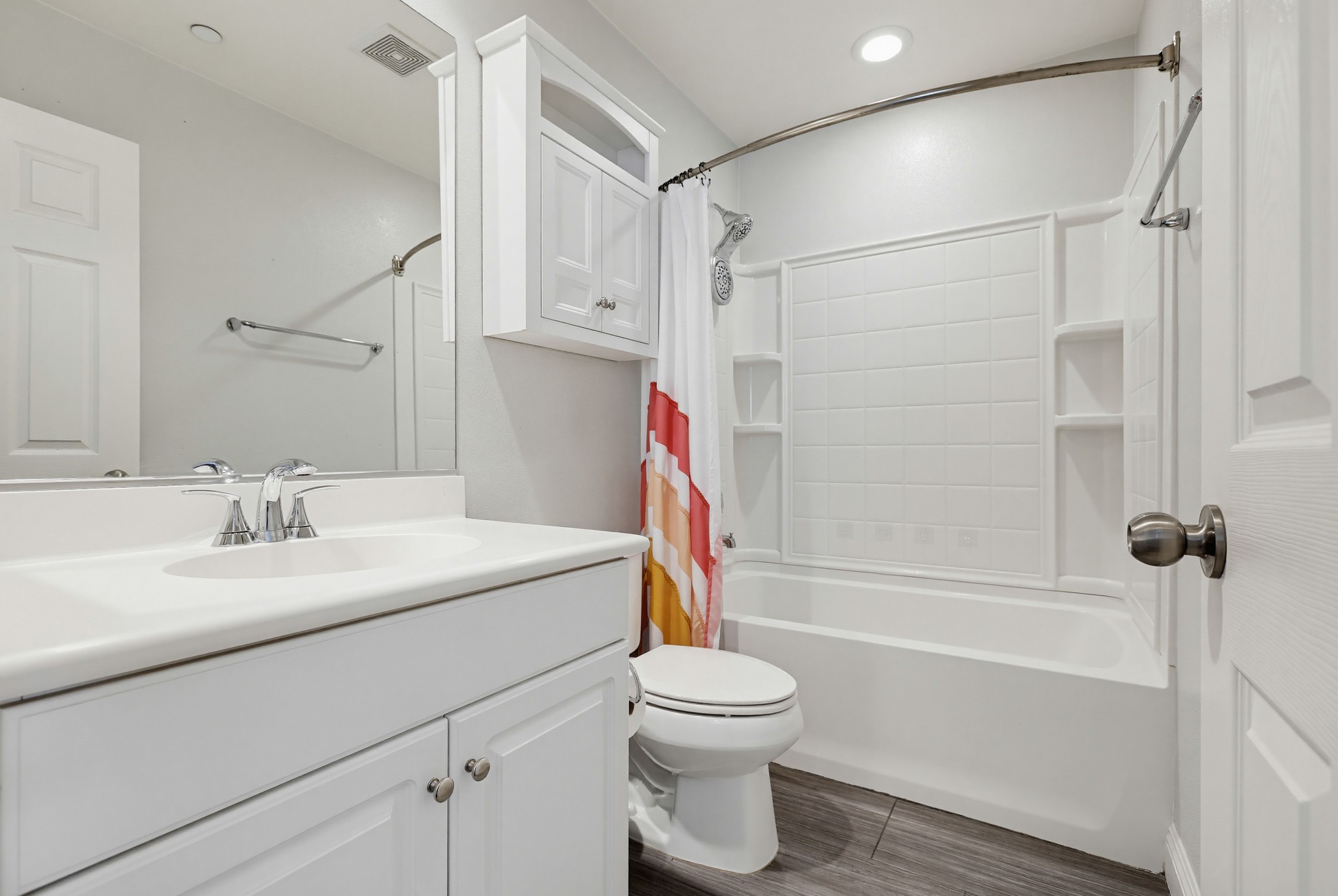 Virtual tour photo 58 of 106 for 392 W Linden Dr