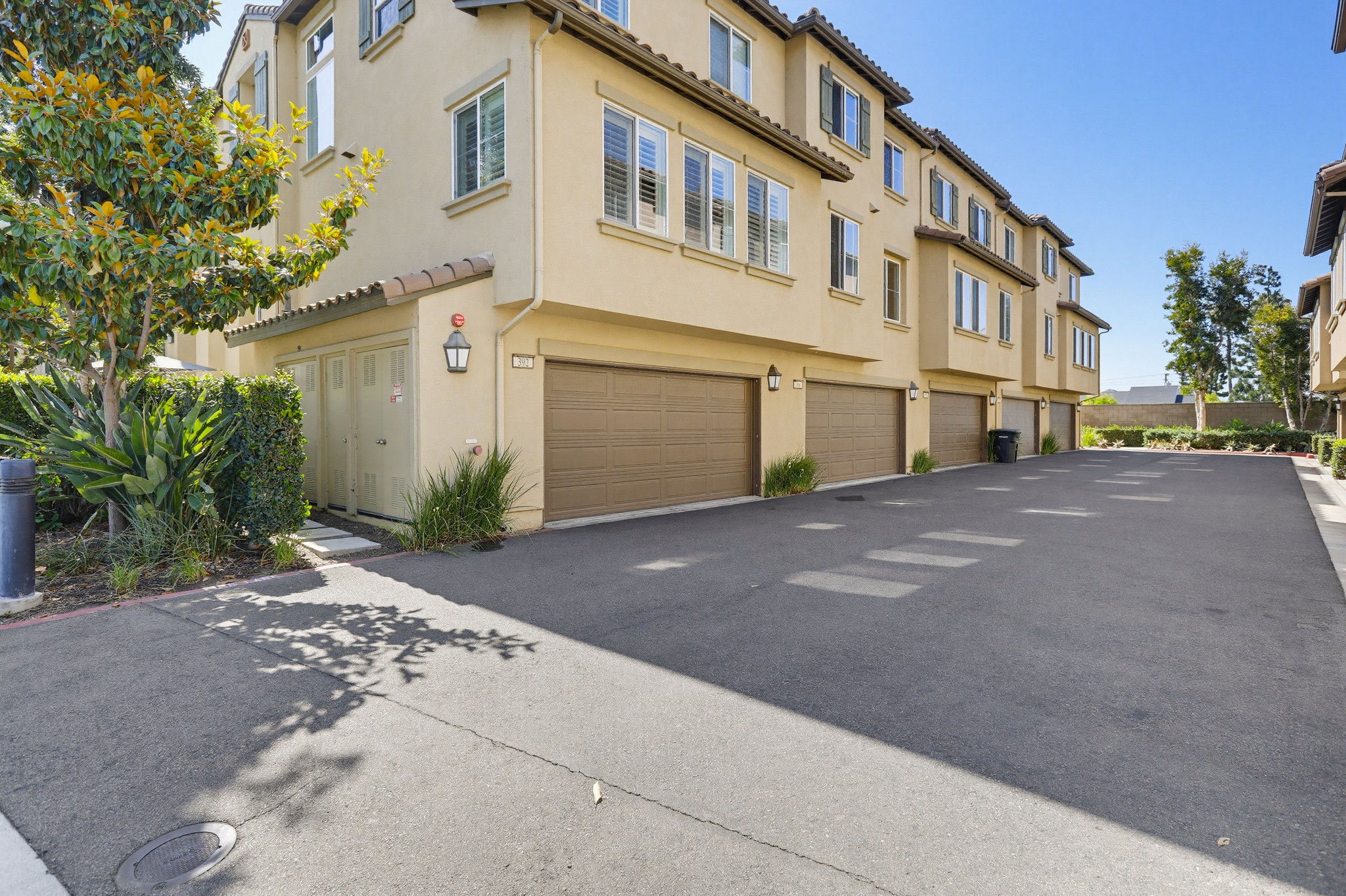 Virtual tour photo 67 of 106 for 392 W Linden Dr
