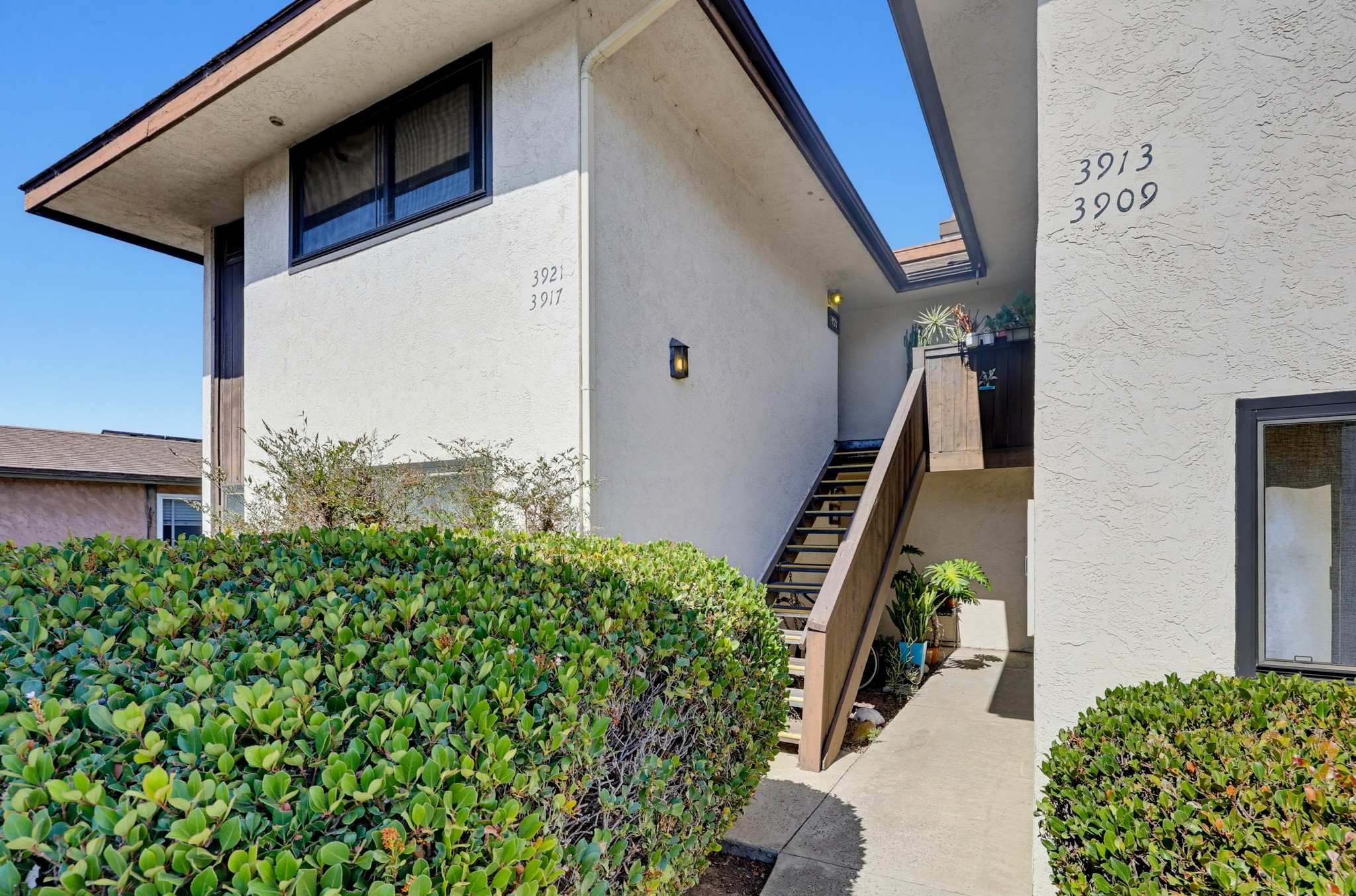 Virtual tour photo 1 of 44 for 3921 Leland St
