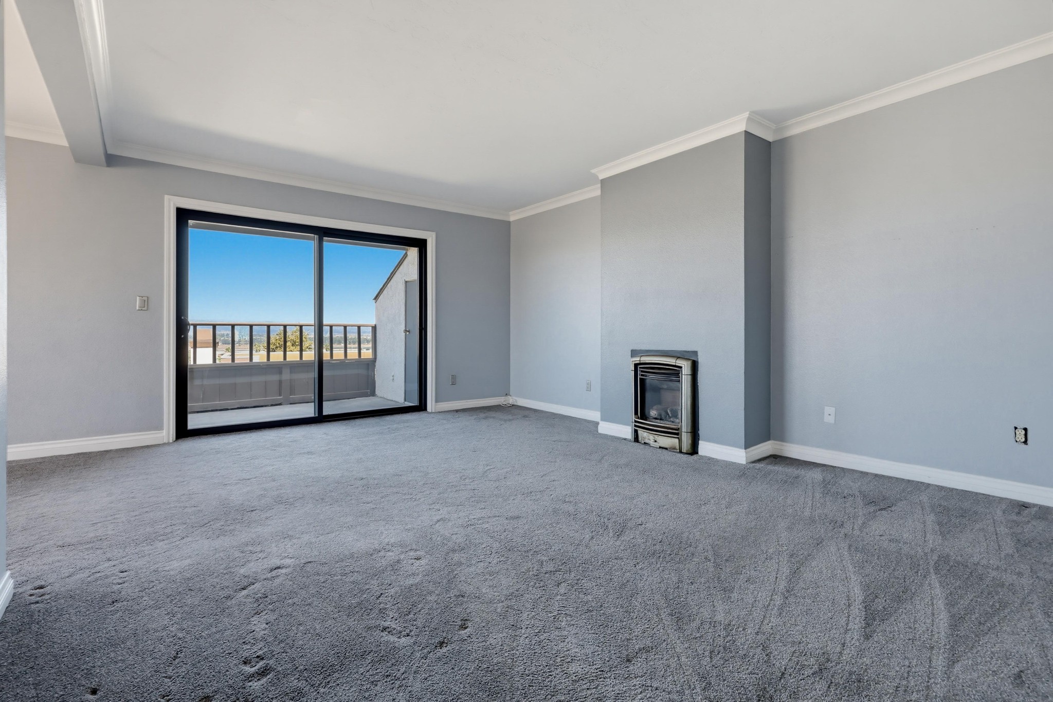 Virtual tour photo 4 of 44 for 3921 Leland St