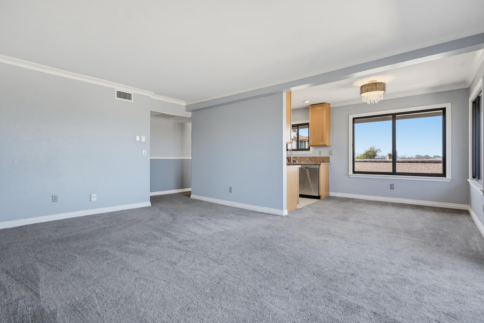 Virtual tour photo 10 of 44 for 3921 Leland St