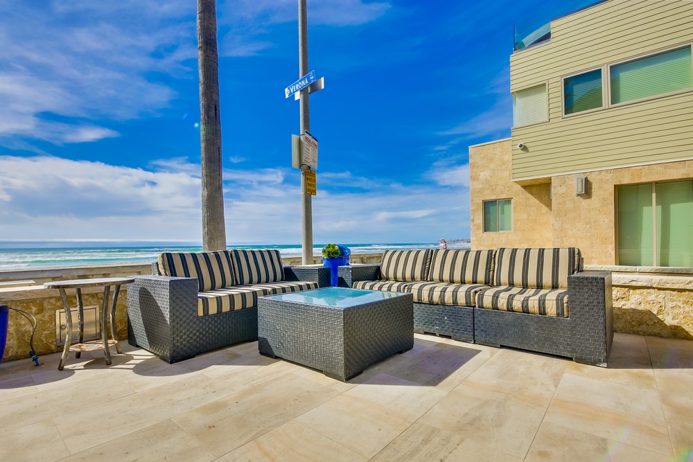 Virtual tour photo 9 of 61 for 3921 Ocean Front Walk