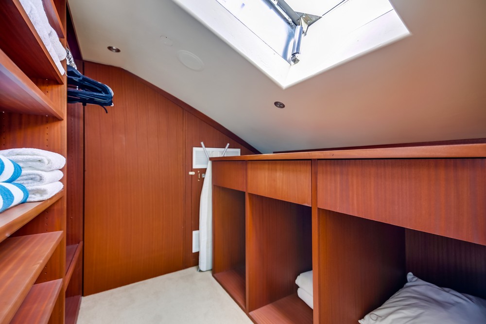 Virtual tour photo 46 of 61 for 3921 Ocean Front Walk