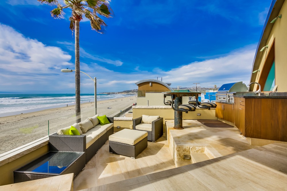 Virtual tour photo 49 of 61 for 3921 Ocean Front Walk