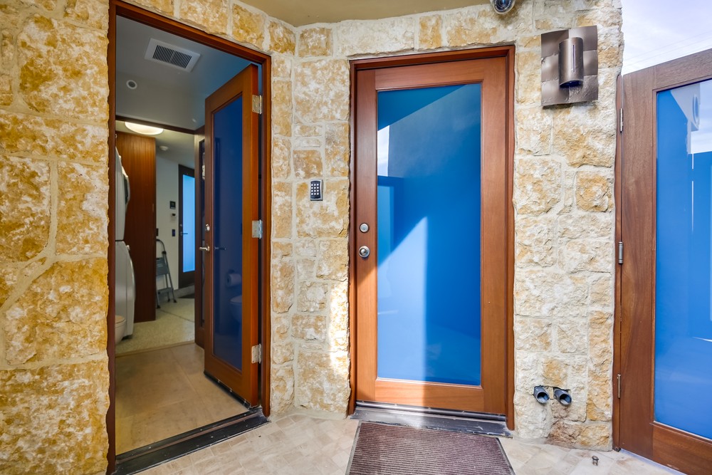 Virtual tour photo 56 of 61 for 3921 Ocean Front Walk