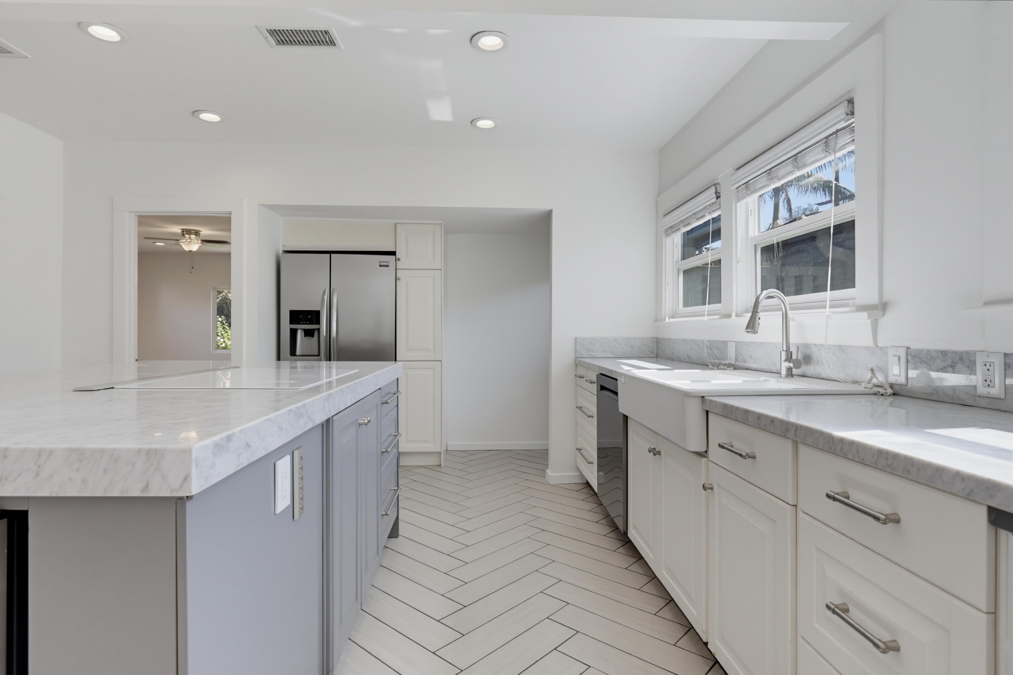 Virtual tour photo 11 of 33 for 3927 Bancroft St