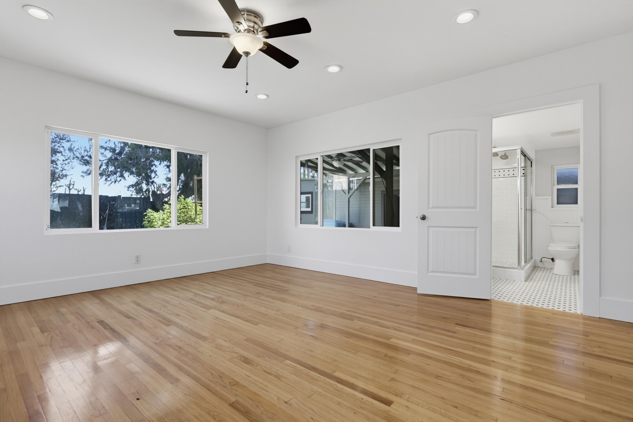 Virtual tour photo 22 of 33 for 3927 Bancroft St