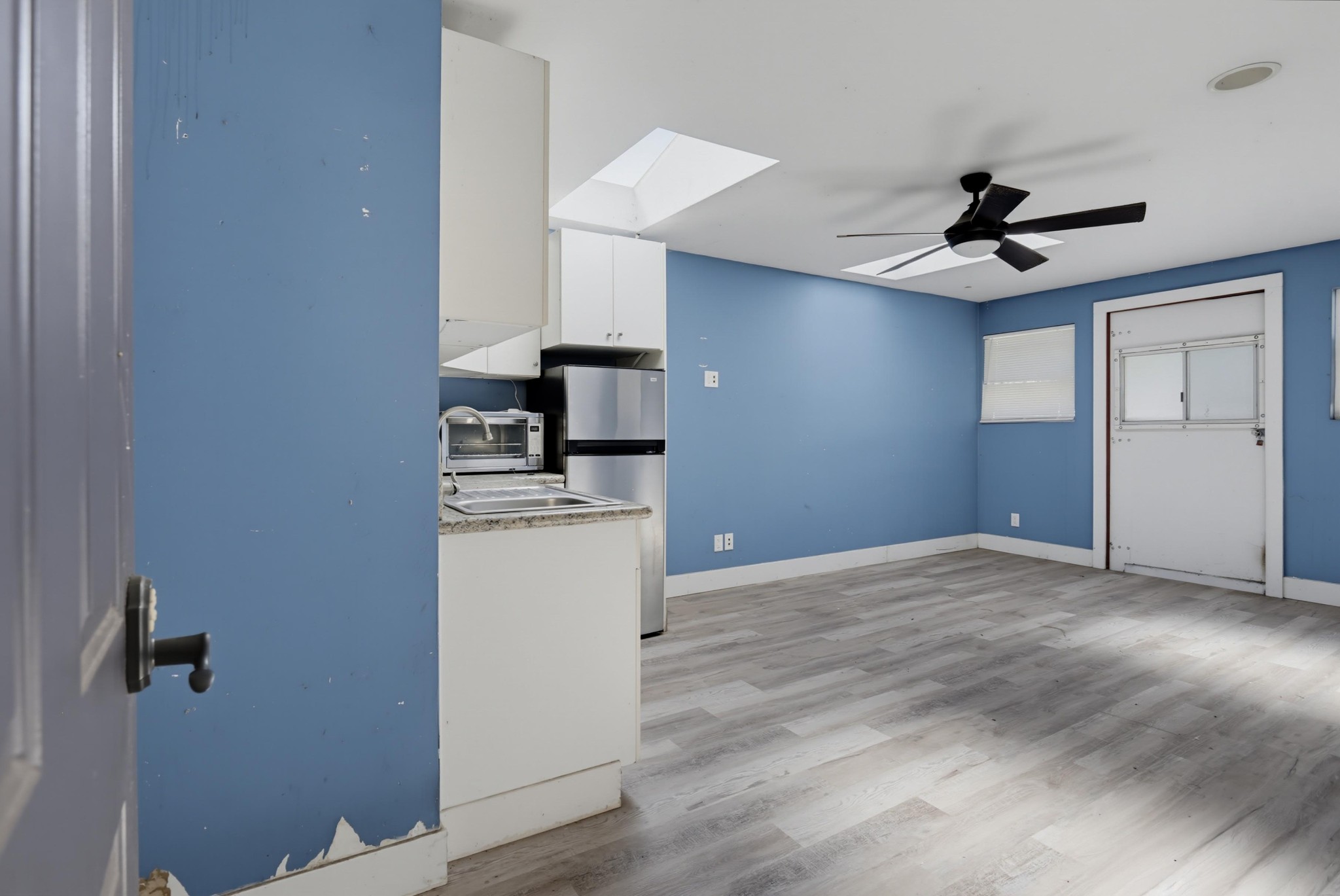 Virtual tour photo 29 of 33 for 3927 Bancroft St