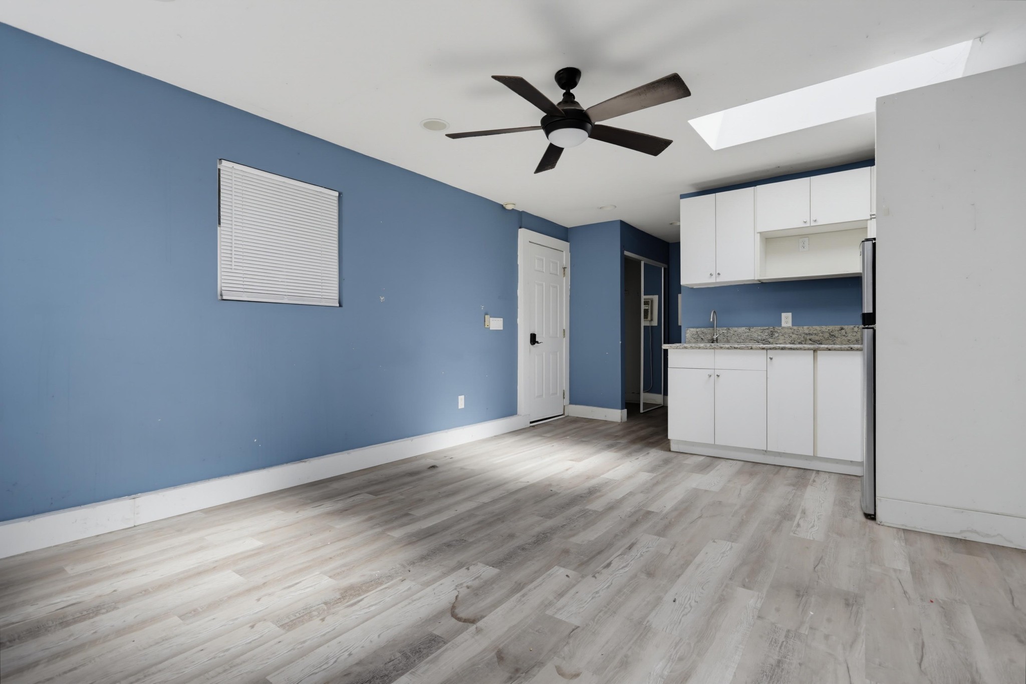 Virtual tour photo 31 of 33 for 3927 Bancroft St