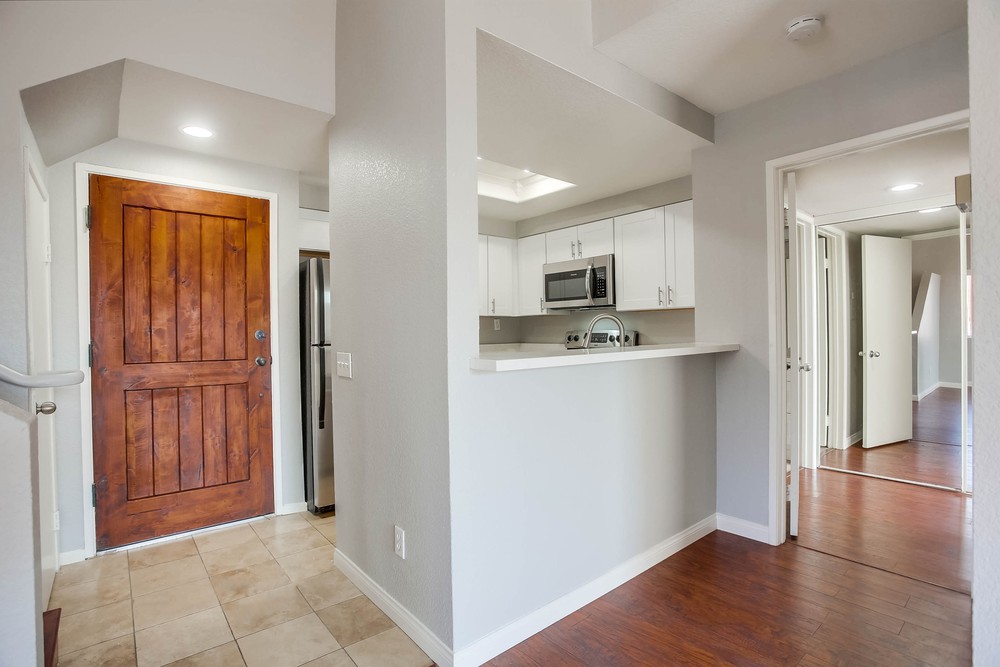 Virtual tour photo 8 of 33 for 3929 Nobel Dr UNIT 90