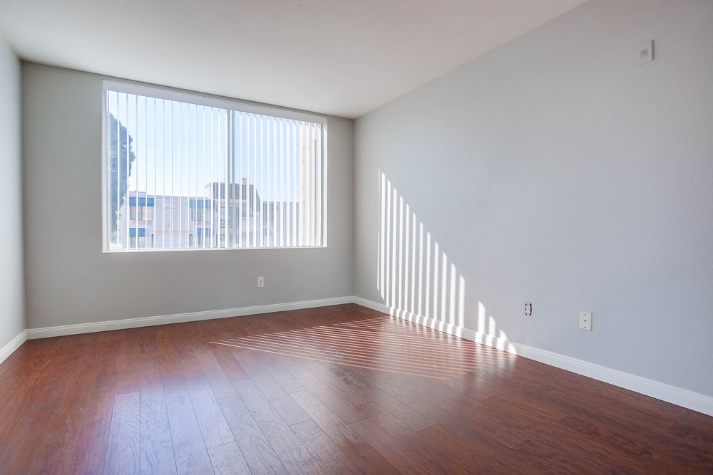 Virtual tour photo 16 of 33 for 3929 Nobel Dr UNIT 90